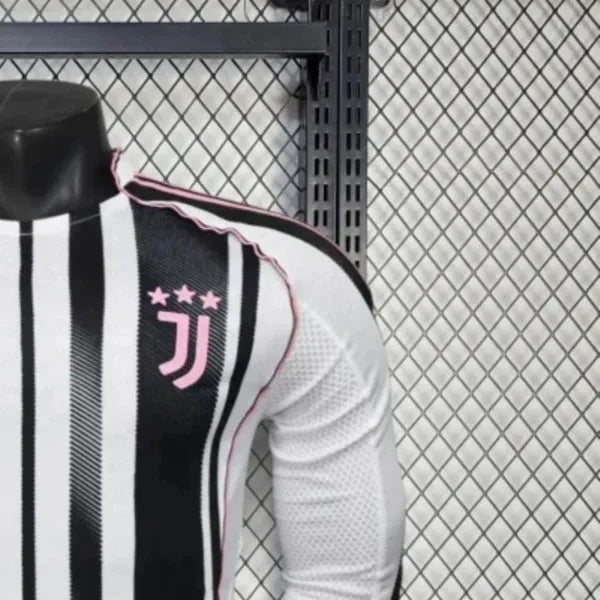 2526 Juventus home jersey Player Version