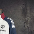 2026 Manchester United White Windbreaker Sport Unifom