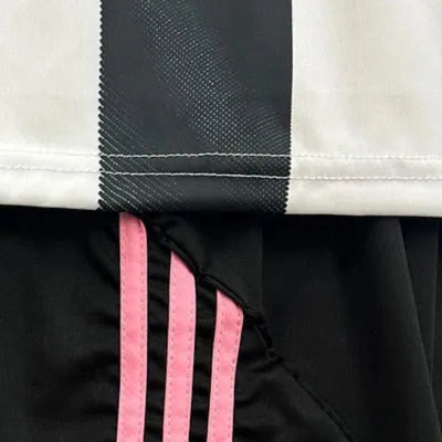 2526 Kids Juventus Home jersey Kid Kits Size 16-28