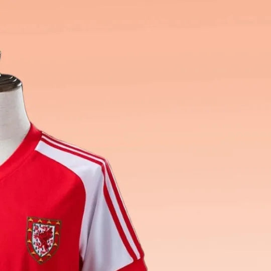 Retro Wales 1982 Home jersey Fan Version