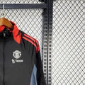 2025 Manchester United Black Windbreaker Sport Unifom jersey Sport Unifom