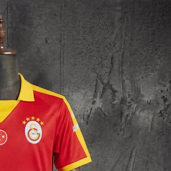 202526 Galatasaray Vintage Style Red Jersey Fan version