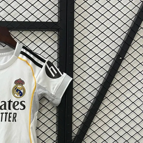 2526 Real Madrid Home jersey Kid Kits Size 16-28