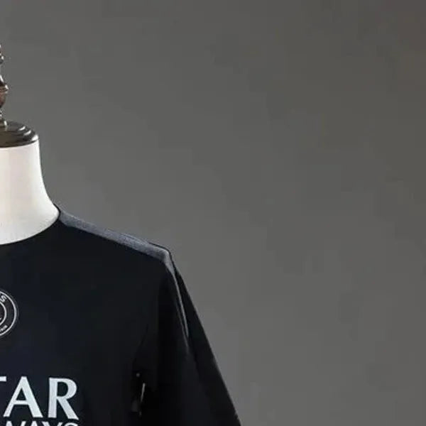202526 PSG Strike Night Black Edition Jersey Fan version
