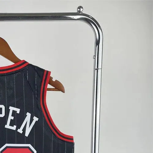 NBA Chicago Bulls Michael PIPPEN#33 202223 Black JORDAN Edition Swingman Jersey S-XXL