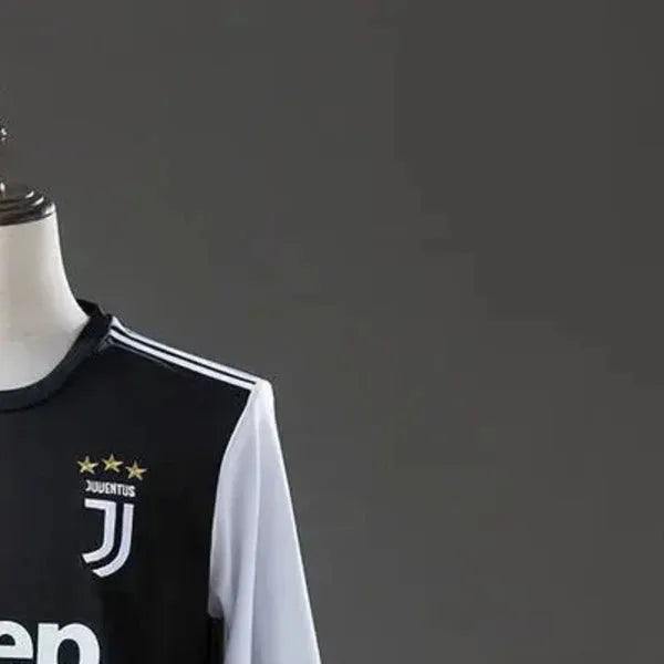 Retro Juventus 1920 Home jersey Fan Version
