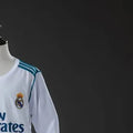 Retro Real Madrid 201718 Home Kid Kits Long Sleeve 16-28