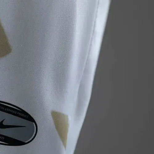 202526 Sporting Lisbon Special Edition Beige jersey Fan version