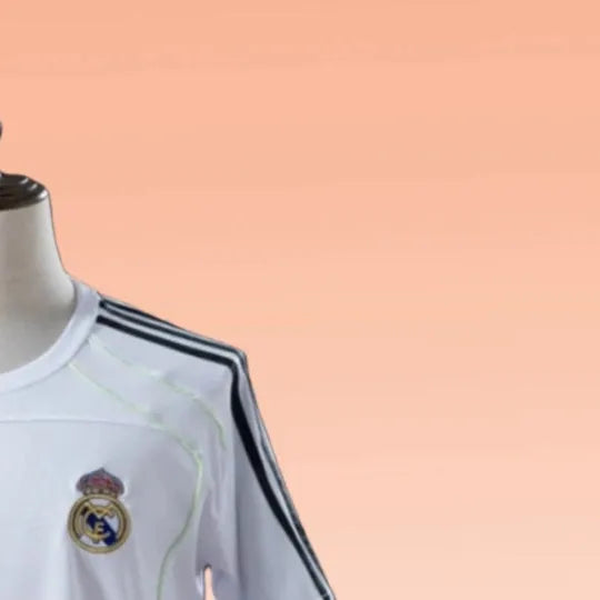 202526 Real Madrid White Special Edition jersey Fan version