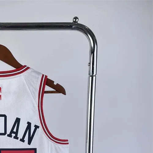NBA Chicago Bulls JORDAN#45 202223 White Icon Edition Swingman Jersey S-XXL