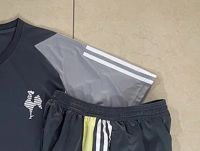 2425 Clube Atlético Mineiro Dark grey Training Set Shirt and Shorts