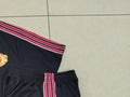 202526 Manchester United Black Training Set Shirt and Shorts